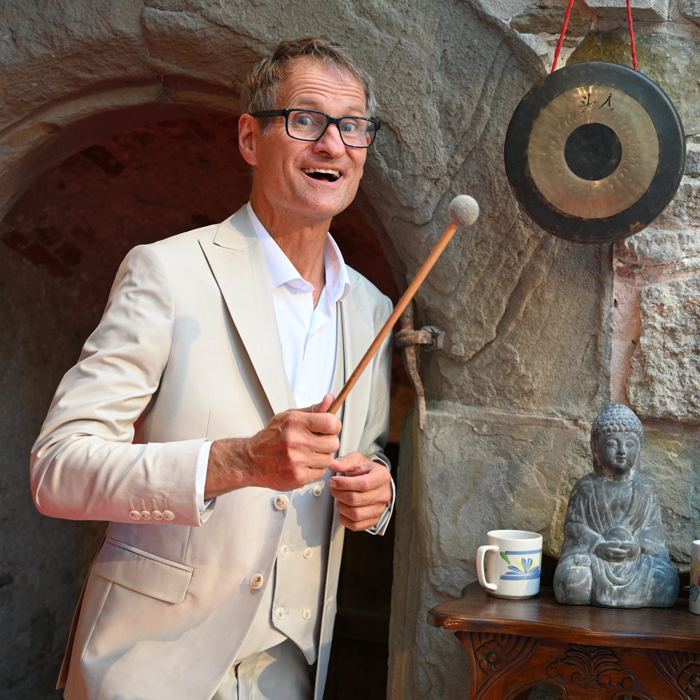 Udo Grunwald im Stück Achtsam Morden im Toppler Theater in Rothenburg