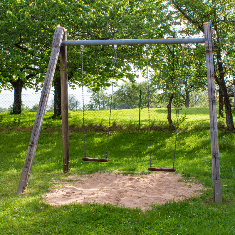 Schaukel in Auerbach auf dem Spielplatz