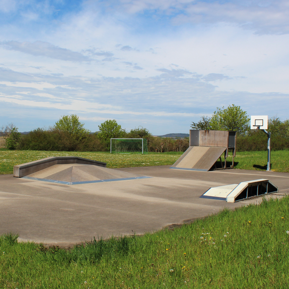 Blick auf den Skaterpark Colmberg