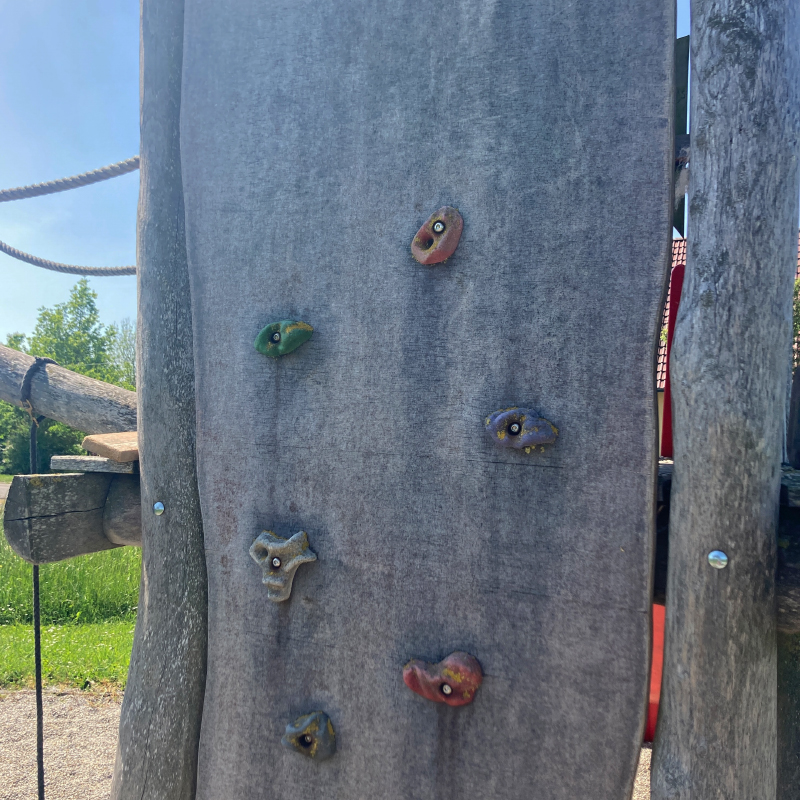 Spielplatz Bieg, Colmberg: Kletterwand