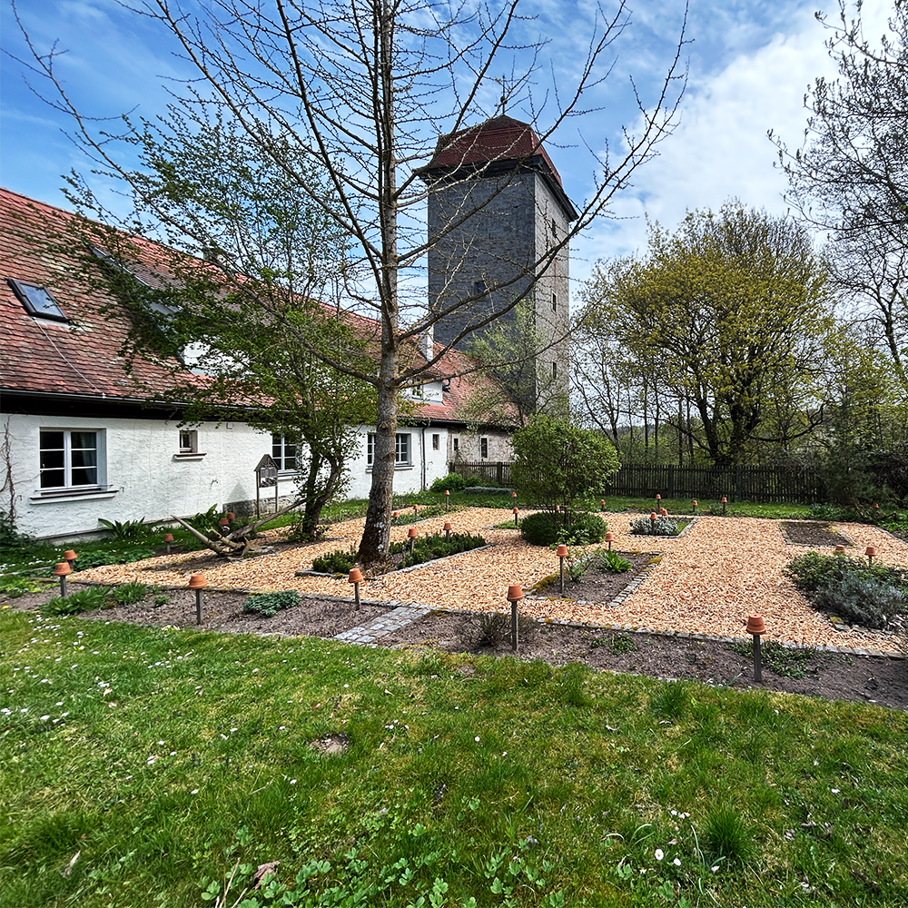 Der Kräutergarten des Brunnenhausmuseums in Schillingsfürst