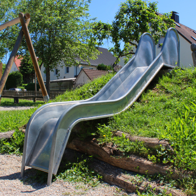 Generationenspielplatz Colmberg Rutsche