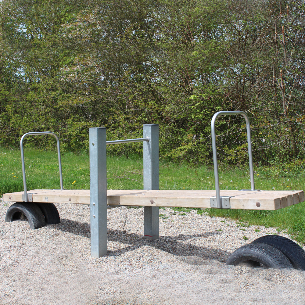 Wippe am Spielplatz Mohrenhof in Lauterbach