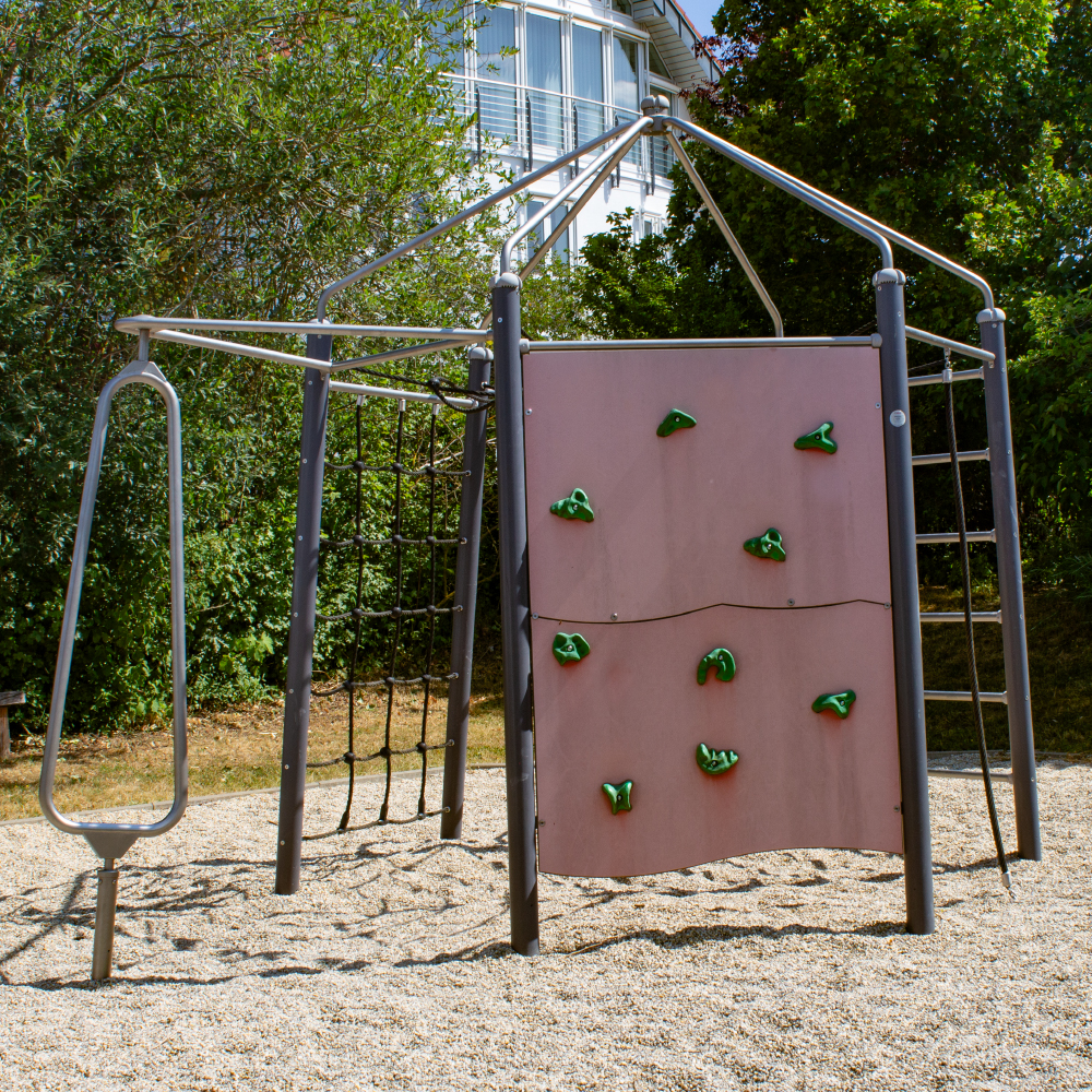 Spielplatz Hans-Sachs-Straße, Rothenburg: Klettergerüst