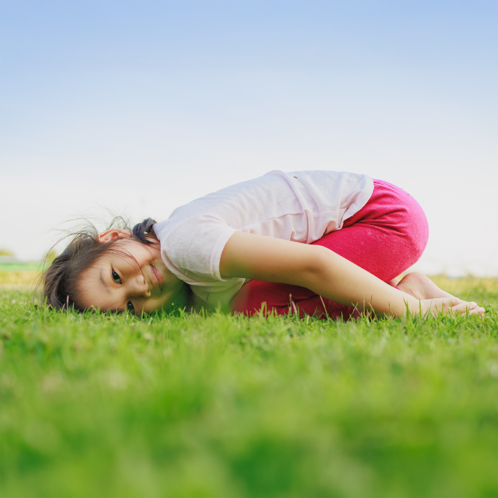 Kind macht Yoga 