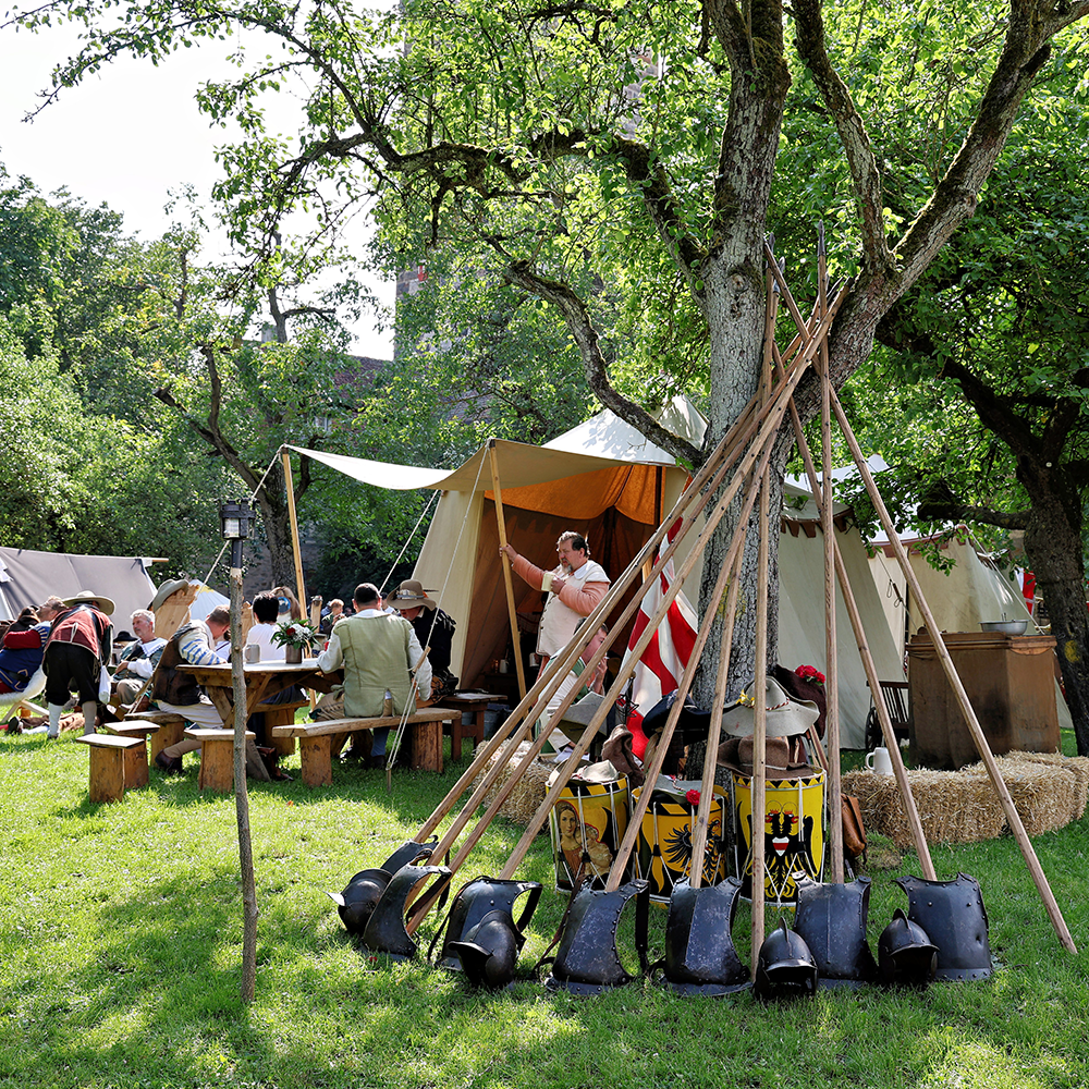 Historisches Lagerleben beim Meistertrunk in Rothenburg ob der Tauber