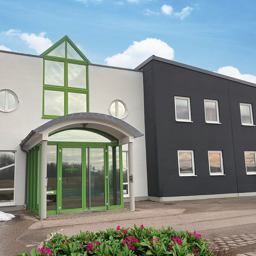 Das Gebäude von romutec in Buch am Wald