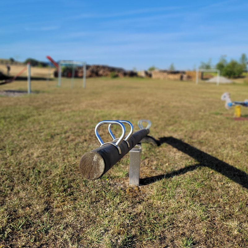 Spielplatz Gartenfeldweg Bellershausen Wippe