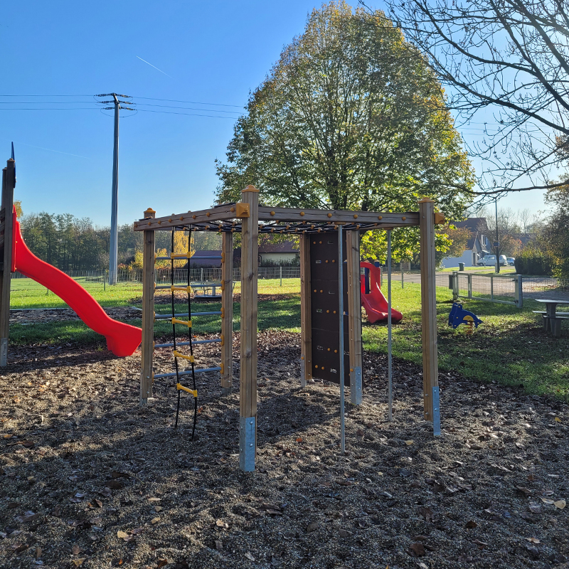 Spielplatz Rothenburger Straße, Gebsattel: Das Klettergerüst