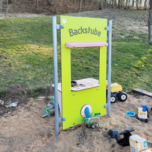 Spielplatz Schafhof Sandspielplatz mit Backstube