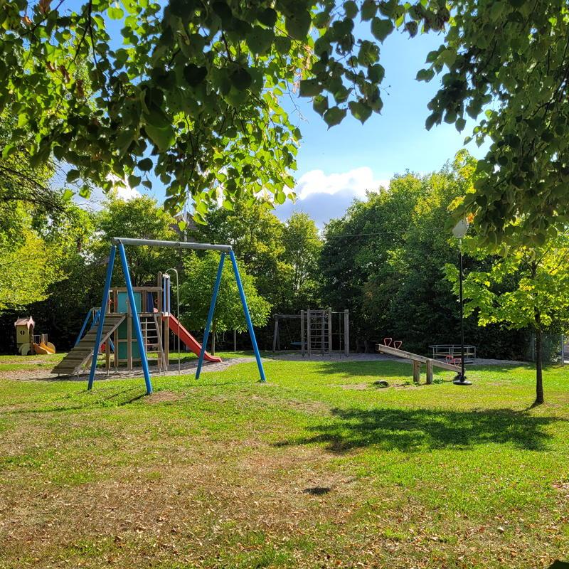 Spielplatz Sommerkellerstraße Schnelldorf, Ortsteil Unterampfrach