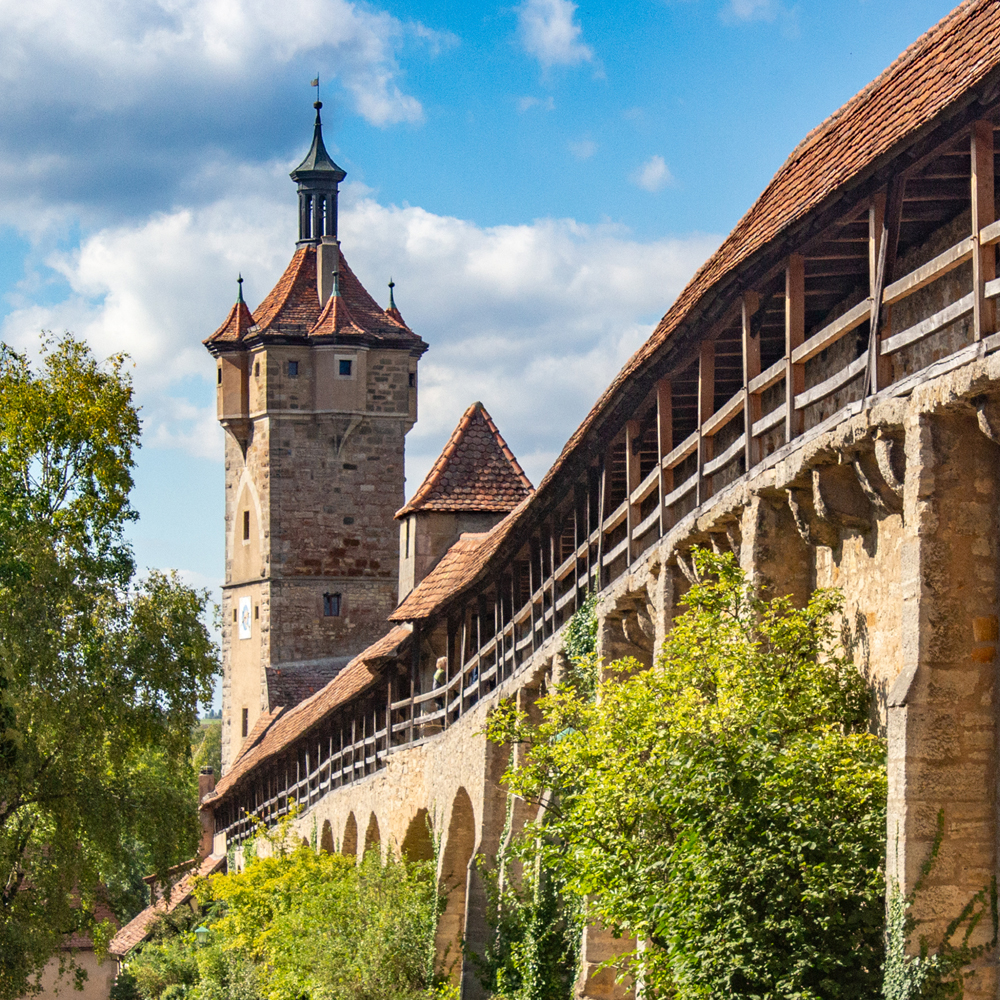 Rothenburg ob der Tauber: Blick auf die Stadtmauer