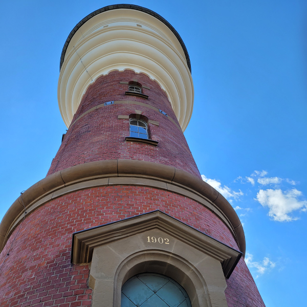 Der 25 Meter hohe Wasserturm Schillingsfürst