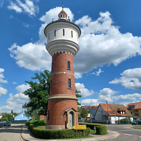 Nur in drei Jahren seit dem letzten Krieg wurde der Schillingsfürster Wasserturm im Juni noch länger von der Sonne beschienen