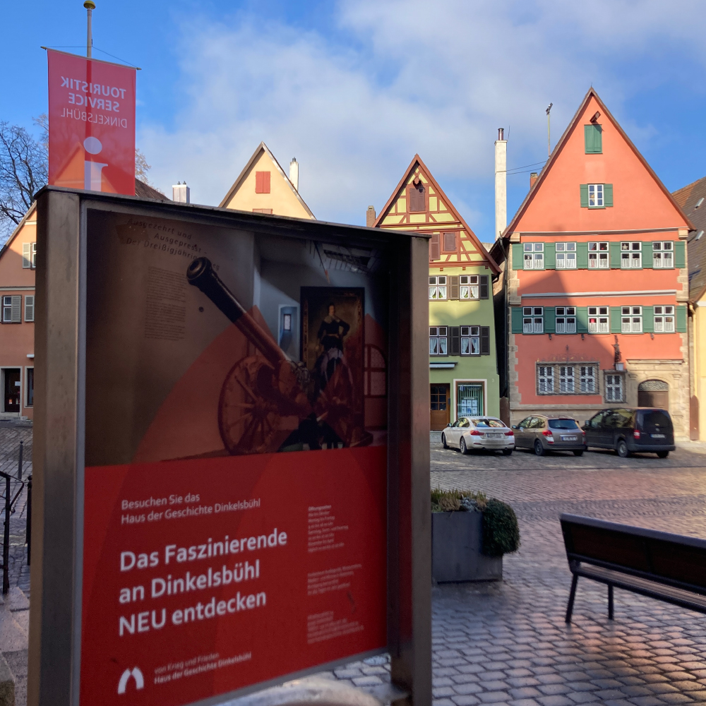 Vor dem Haus der Geschichte in Dinkelsbühl